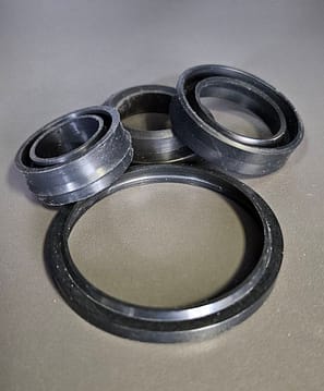 производство манжет уплотнительных на заказ