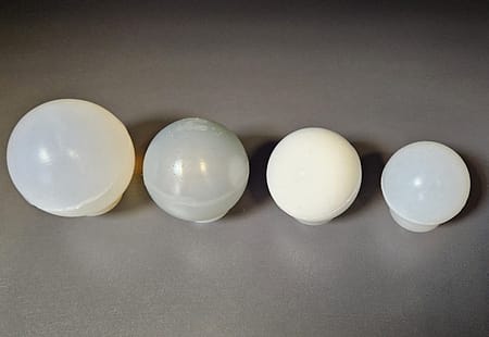 производство шаров из силикона для очистки сит